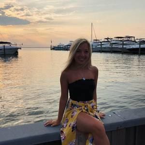 Meet your Posher, Juliette